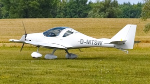 Photo of D-MTSW - Flying Machines FM250 Vampire II operated by Aero-Club Schweinfurt