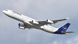 Photo of D-AIGU - Airbus A340-313 operated by Lufthansa