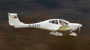 Photo of D-EZYC - Diamond DA40 Diamond Star operated by European Flight Academy