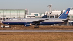 Photo of N799UA - Boeing 777-222(ER) operated by United Airlines