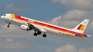 Photo of EC-JZM - Airbus A321-212 operated by Iberia