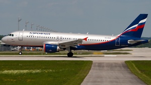Photo of VQ-BCM - Airbus A320-214 operated by Aeroflot