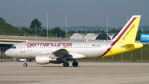 Photo of D-AKNL - Airbus A319-112 operated by Germanwings
