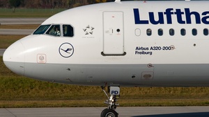 Photo of D-AIPD - Airbus A320-211 operated by Lufthansa