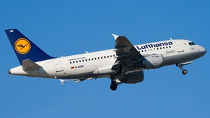 Photo of D-AILM - Airbus A319-114 operated by Lufthansa