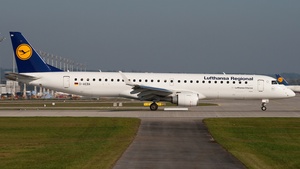 Photo of D-AEBA - Embraer ERJ-195LR operated by Lufthansa CityLine