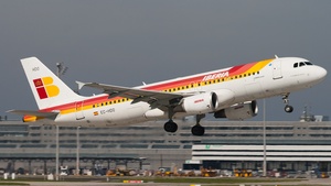 Photo of EC-HDO - Airbus A320-214 operated by Iberia