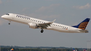 Photo of D-AEMD - Embraer ERJ-195LR operated by Augsburg Airways