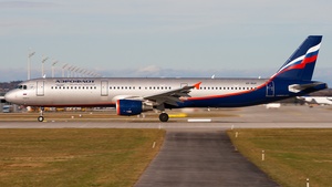 Photo of VP-BUP - Airbus A321-211 operated by Aeroflot