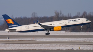 Photo of TF-FIP - Boeing 757-208 operated by Icelandair