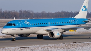 Photo of PH-EZA - Embraer ERJ-190STD operated by KLM Cityhopper