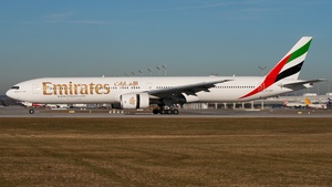 Photo of A6-EMX - Boeing 777-31H operated by Emirates