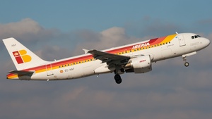 Photo of EC-HAF - Airbus A320-214 operated by Iberia