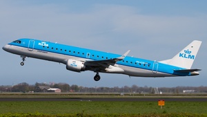 Photo of PH-EZE - Embraer ERJ-190STD operated by KLM Cityhopper