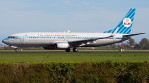 Photo of PH-BXA - Boeing 737-8K2 operated by KLM Royal Dutch Airlines