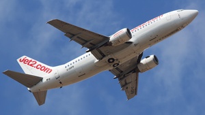 Photo of G-GDFB - Boeing 737-33A operated by Jet2