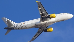 Photo of EC-ICQ - Airbus A320-211 operated by Vueling