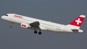 Photo of HB-JLQ - Airbus A320-214 operated by Swiss International Air Lines