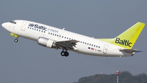 Photo of YL-BBN - Boeing 737-522 operated by airBaltic