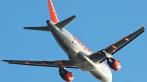 Photo of G-EZFX - Airbus A319-111