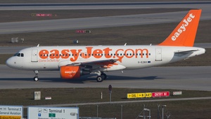 Photo of G-EZBX - Airbus A319-111 operated by easyJet