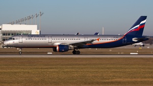 Photo of VP-BQX - Airbus A321-211 operated by Aeroflot