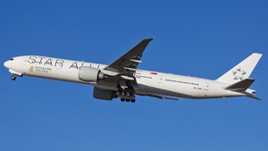 Photo of 9V-SWI - Boeing 777-312(ER) operated by Singapore Airlines