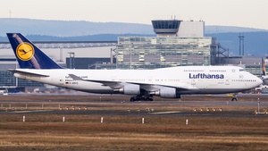 Photo of D-ABVZ - Boeing 747-430 operated by Lufthansa