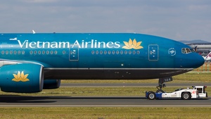 Photo of VN-A144 - Boeing 777-26K(ER) operated by Vietnam Airlines