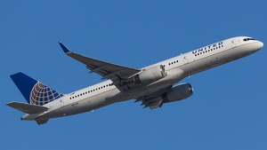 Photo of N17139 - Boeing 757-224 operated by United Airlines