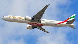 Photo of A6-EGD - Boeing 777-31H(ER) operated by Emirates