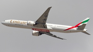 Photo of A6-ECE - Boeing 777-31H(ER) operated by Emirates