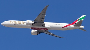 Photo of A6-ECY - Boeing 777-31H(ER) operated by Emirates