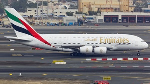 Photo of A6-EDB - Airbus A380-861 operated by Emirates