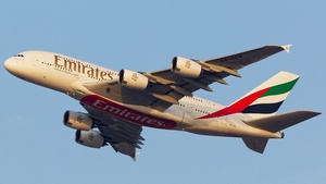 Photo of A6-EEB - Airbus A380-861 operated by Emirates