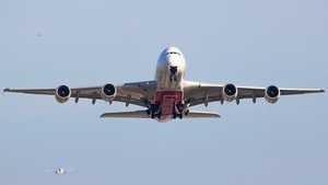 Photo of A6-EDX - Airbus A380-861 operated by Emirates