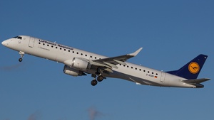 Photo of D-AEBR - Embraer ERJ-195LR operated by Lufthansa CityLine