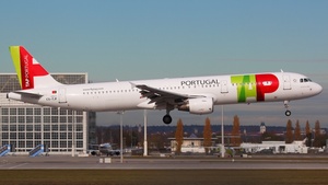 Photo of CS-TJF - Airbus A321-211 operated by TAP Air Portugal