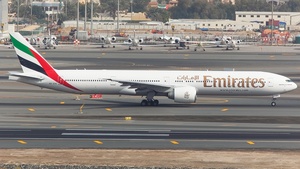 Photo of A6-ENC - Boeing 777-31H(ER) operated by Emirates