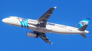 Photo of SU-GBF - Airbus A320-231 operated by Egyptair