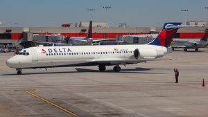 Photo of N994AT - Boeing 717-2BD operated by Delta Air Lines
