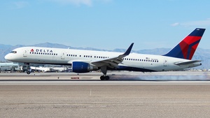 Photo of N648DL - Boeing 757-232 operated by Delta Air Lines