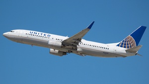 Photo of N26215 - Boeing 737-824 operated by United Airlines