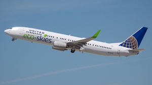 Photo of N75432 - Boeing 737-924(ER) operated by United Airlines