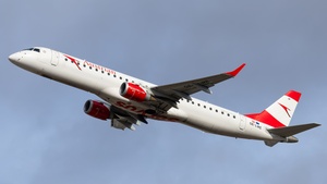 Photo of OE-LWE - Embraer ERJ-195LR operated by Austrian Airlines