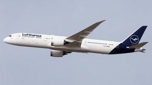 Photo of D-ABPM - Boeing 787-9 Dreamliner operated by Lufthansa