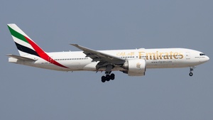 Photo of A6-EWA - Boeing 777-21H(LR) operated by Emirates