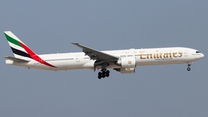 Photo of A6-ECH - Boeing 777-31H(ER) operated by Emirates