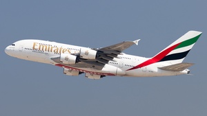Photo of A6-EEE - Airbus A380-861 operated by Emirates