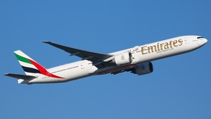 Photo of A6-ECG - Boeing 777-31H(ER) operated by Emirates